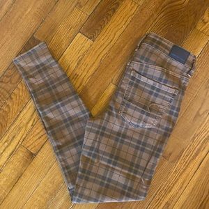 American Eagle Brown Plaid Super Hi-Rise Jegging